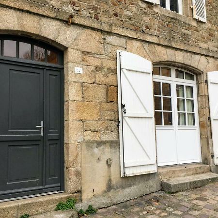Gate House Lodge Dinan Exterior foto